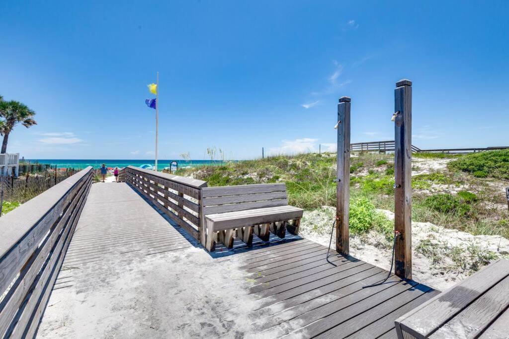 Short Walk Or Shuttle To Wide Open Public Beach! شاطئ سانتا روزا المظهر الخارجي الصورة
